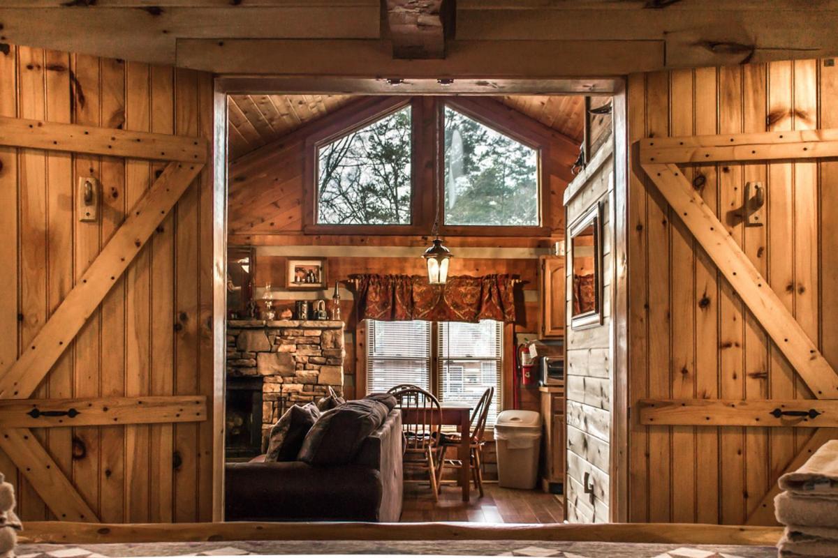 Suits Us Pigeon Forge Buitenkant foto